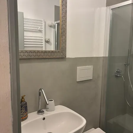 Casa Antica Tuie منزل للإقامة *