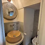 홈스테이 Casa Antica Tuie 툴리에