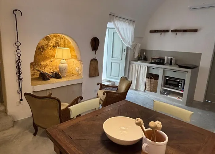 Privatunterkunft Casa Antica Tuie